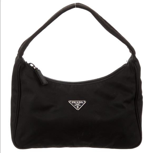 prada hobo 2019